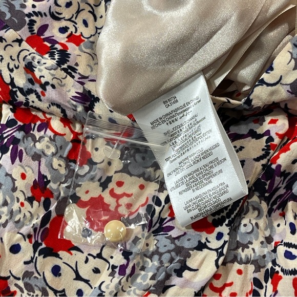 NWT | BCBGeneration Floral Romper - Picture 7 of 9